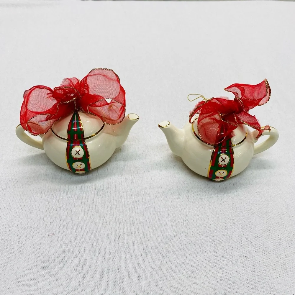Mud Pie 2 Teapot Ornaments Button & Bow Ceramic Teapot W/Plaid & Buttons Holiday